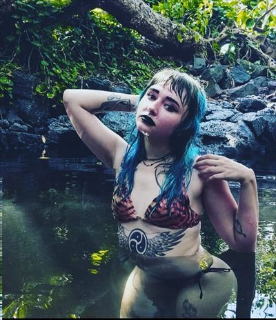 Luna 💚 Jungle Girlfriend profile photo 3
