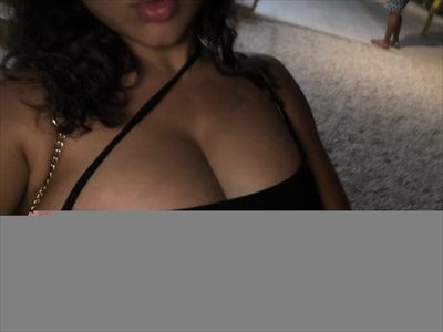 Lora Stella profile photo 3