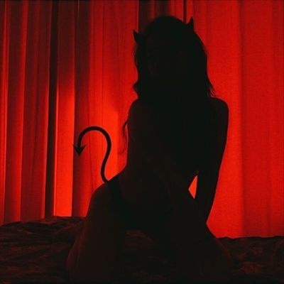 𝓚𝓪𝓷𝓭𝔂 𝓜𝓸𝓸𝓷 profile photo 3