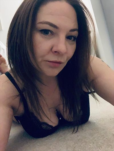 - Little Wonders gentlemans lounge profile photo 2