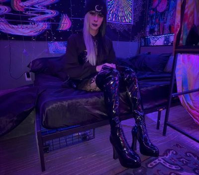 Victoria Moon