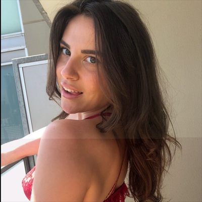 Charlotte James 💖 profile photo 3
