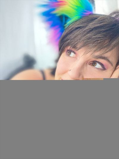 Violet Riot profile photo 3