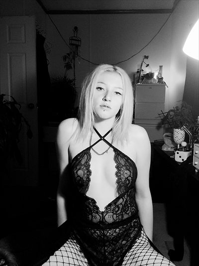 Miss May profile photo 2