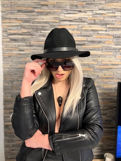 Emma Spark profile photo 2