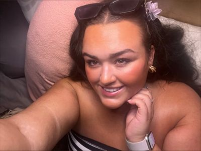 Chlo🦋 profile photo 3