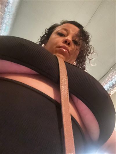 KinkyLinky profile photo 2