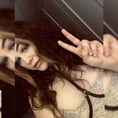 Violet profile photo 3