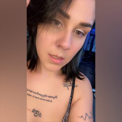 NerdyNina profile photo 3