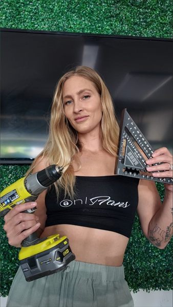 Erin IRL profile photo 3