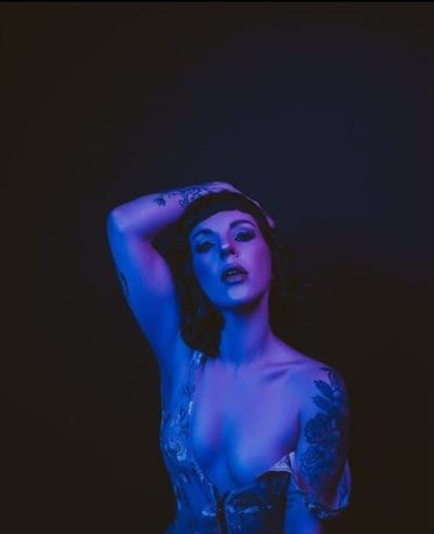 Lucy Bloom profile photo 3