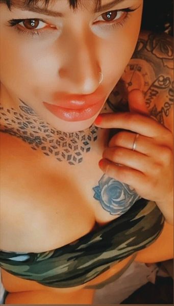 Louise_Ebony profile photo 3