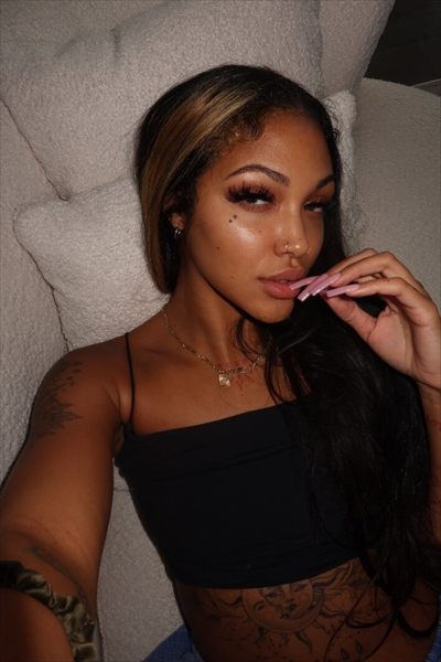 Goddess Honey 🖤
