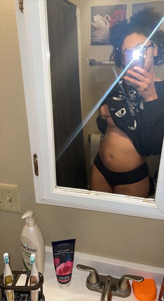 Jazmin profile photo 2