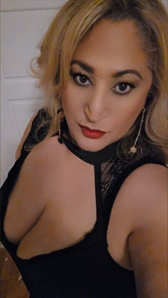 Ms.Curvy.V