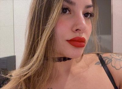 Juli 🧠🔥Latina Goddess