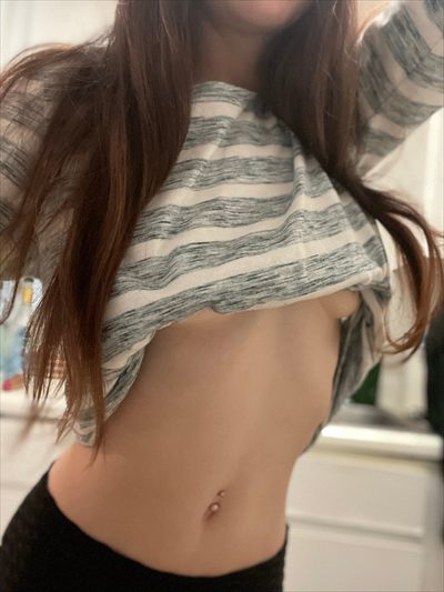 Holly Quin profile photo 2