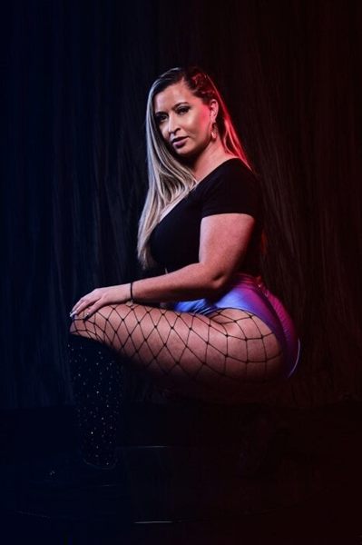 QueenBz profile photo 3