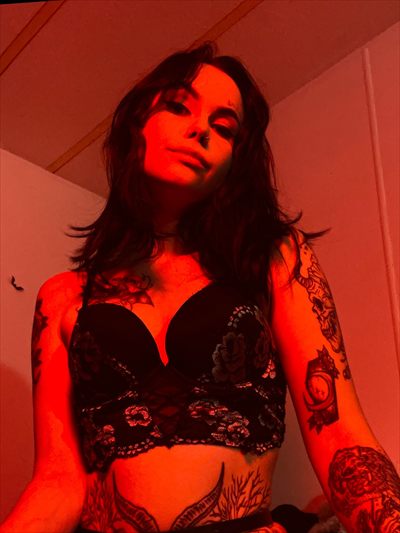 𝕭𝖗𝖎 🖤
