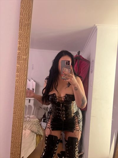 Femme Fatale 🌹