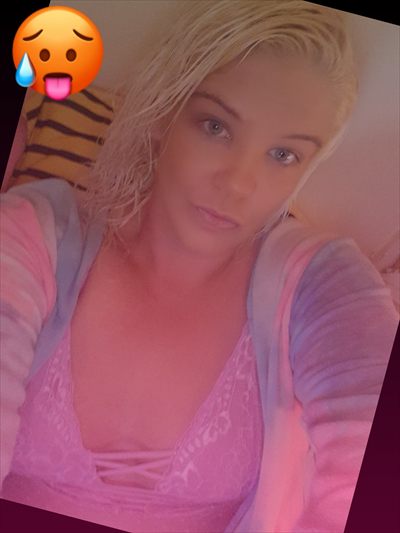 Amber babe