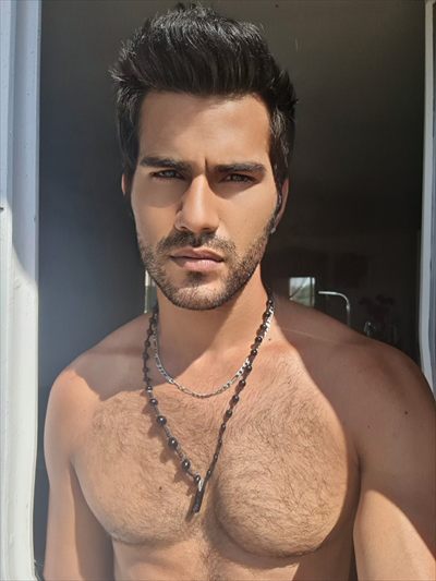 JohnnyLatinBoy