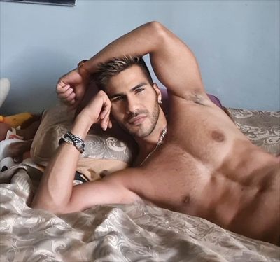 JohnnyLatinBoy profile photo 2
