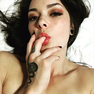 Poppy profile photo 2