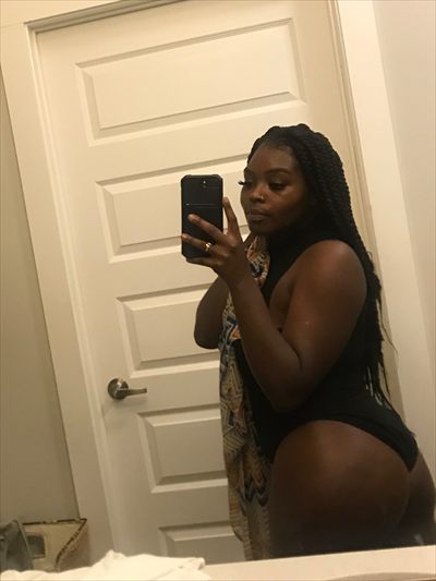 Queenie D🤤💦
