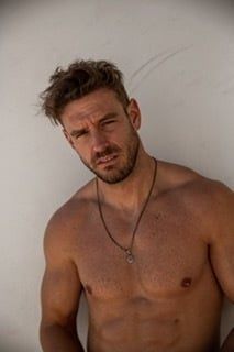 Shayne 😈 CROP TOP KING profile photo 3