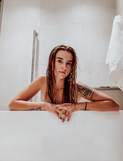 The girl with the lightning bolt tattoo profile photo 2
