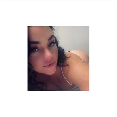 Miss Sarah Mae profile photo 2