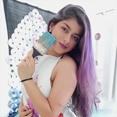 DJ Naila 🎧