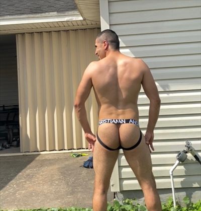Exhibitionist Daddy profile photo 2