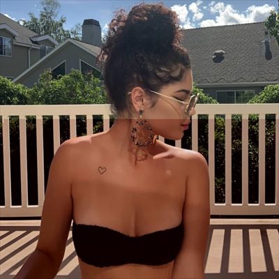 Mad Maddy Sparkles profile photo 3
