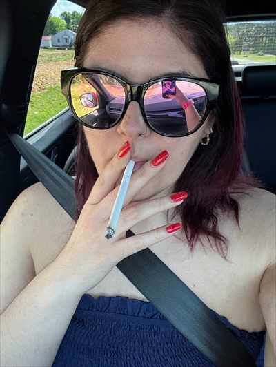 Nikki's Long Nails - VIP