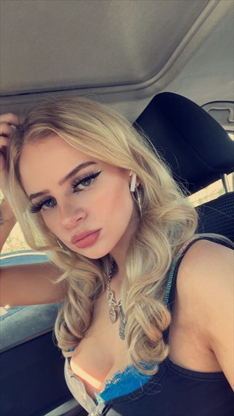 Lizzie Leigh