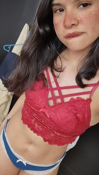 Emma👅 profile photo 2