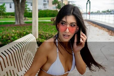 Lizzy Lust 🍑 profile photo 3