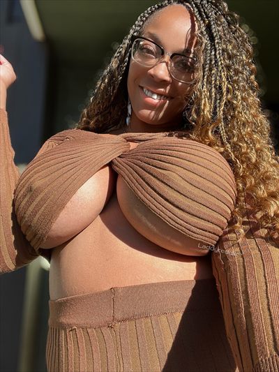 Laddyreddllcfree profile photo 2