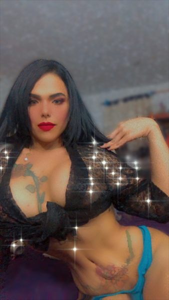 Lia Esmeralda profile photo 2