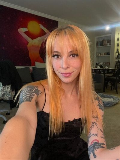 Elizabeth profile photo 3