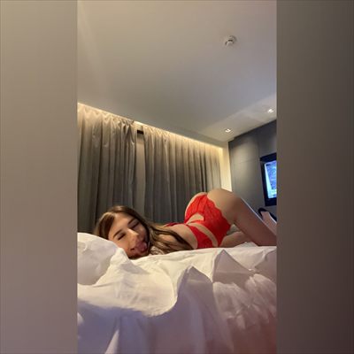 Bella Moore <3 profile photo 2