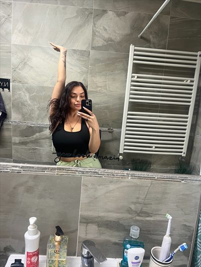 MiaBigTits profile photo 2