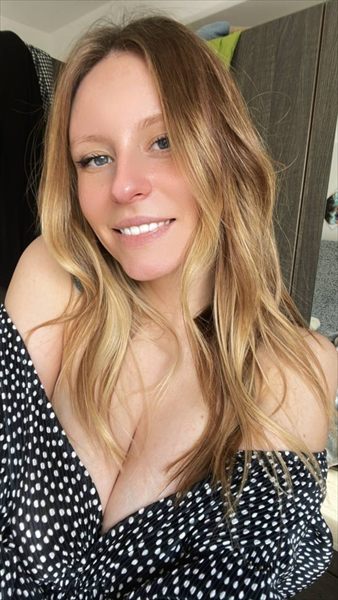 Becca 🦋