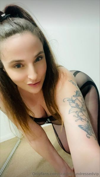 Scarlett-undressedVIP