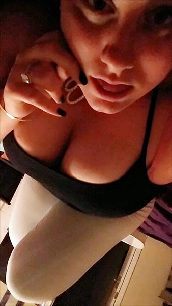 Queen CiCi profile photo 2