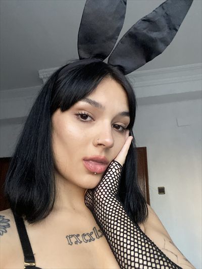 Nina Manila