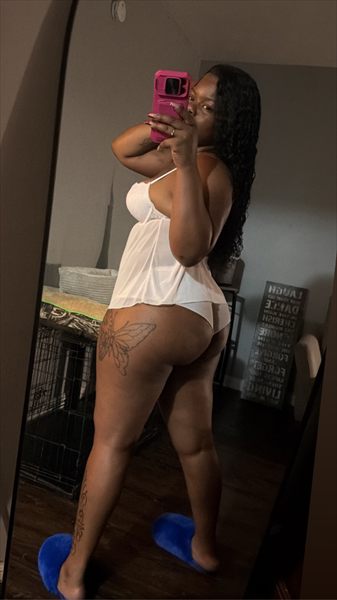 Tee Nylia