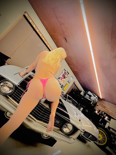 Ashley's freaky fantasy land 🍭💦
